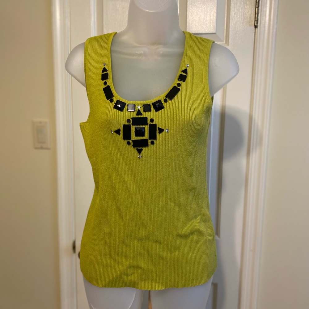 Ruby Rd. - Woman’s chartreuse sleeveless ribbed top w/black & diamond decor, M